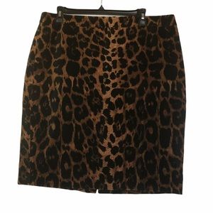 Talbots 14P Leopard Print Pencil Skirt